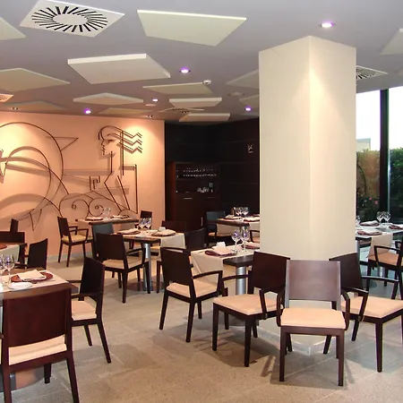 & Real Ciudad De 4* Saragoça