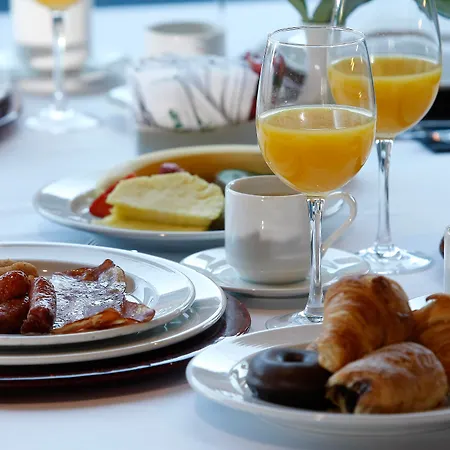 & Real Ciudad De Hotel