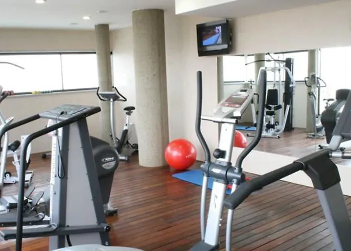 فندق & Real Ciudad De سرقسطة