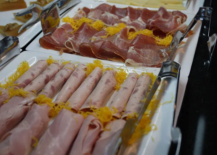 فندق & Real Ciudad De سرقسطة