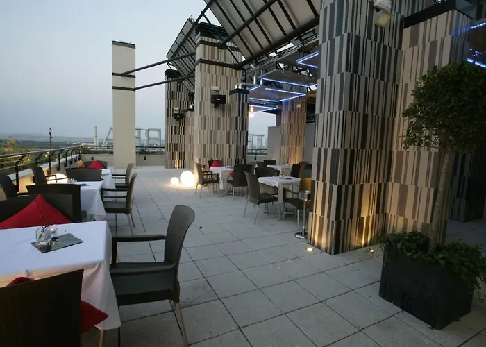 מלון & Real Ciudad De סרגוסה