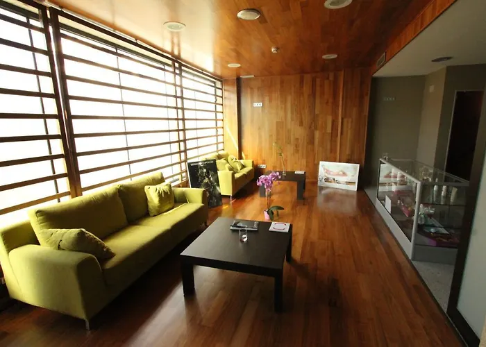 فندق & Real Ciudad De سرقسطة