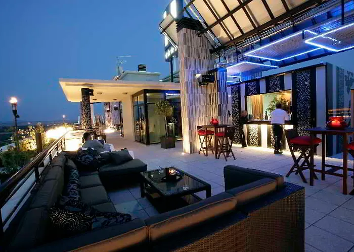 & Real Ciudad De Hotel